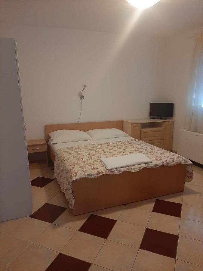 Apartments Nina Promajna Kültér fotó